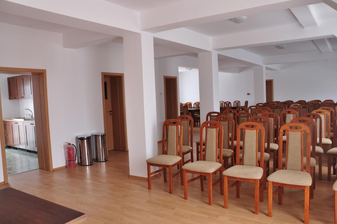 Oras Zlatna Hotel Екстериор снимка