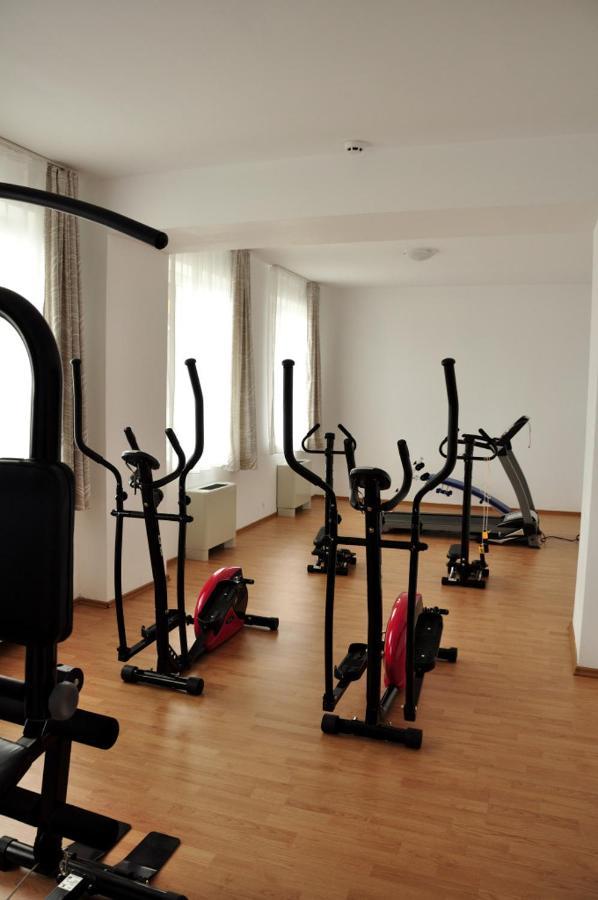 Oras Zlatna Hotel Екстериор снимка